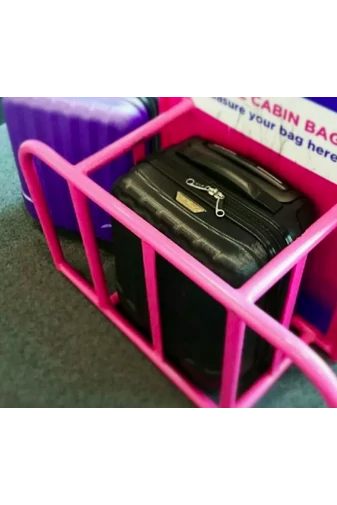 Hátizsák Wizz Air Ryanair méretben (40x25x20cm)Vízálló Fekete