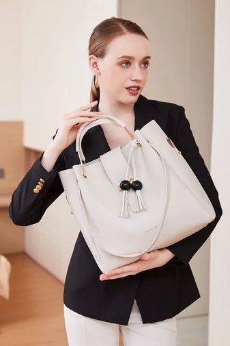 Szürke Válltáska Szett Crossbody Táskával és Pénztárcával (3 db)