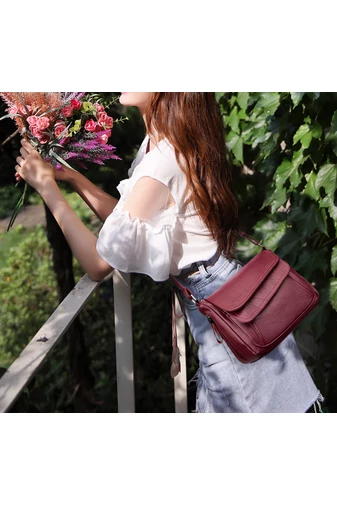 Geantă Crossbody Bonluo Vișinie Din Piele Ecologică Dimensiune 21*25*12cm