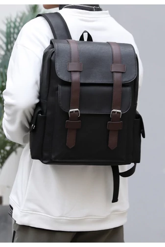 Férfi Hátizsák Műbőrböl laptop tárló rekesszel 15 &quot; laptophoz Fekete 38x34x12cm