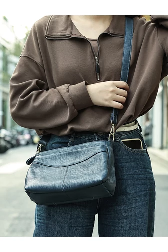 Crossbody Táska Valódi Bőrből Kék Bonluo állítható pánttal 17*27*11cm