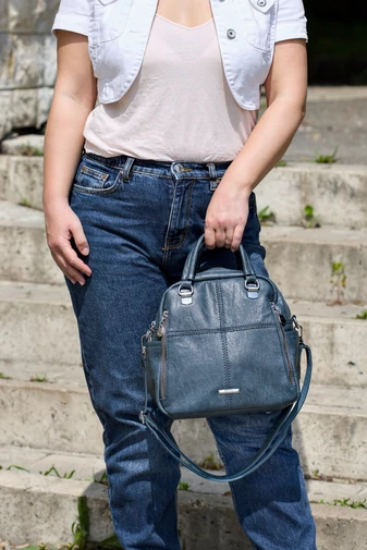Ezüst Női Műbőr Hátizsák/Crossbody Táska (26x24x12cm)