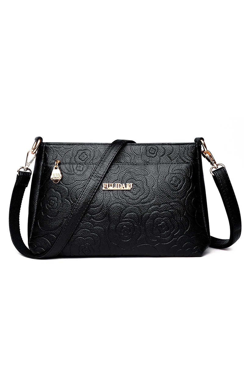 Fekete crossbody táska műbőr mintával, közepes méretű (19*29*13cm)