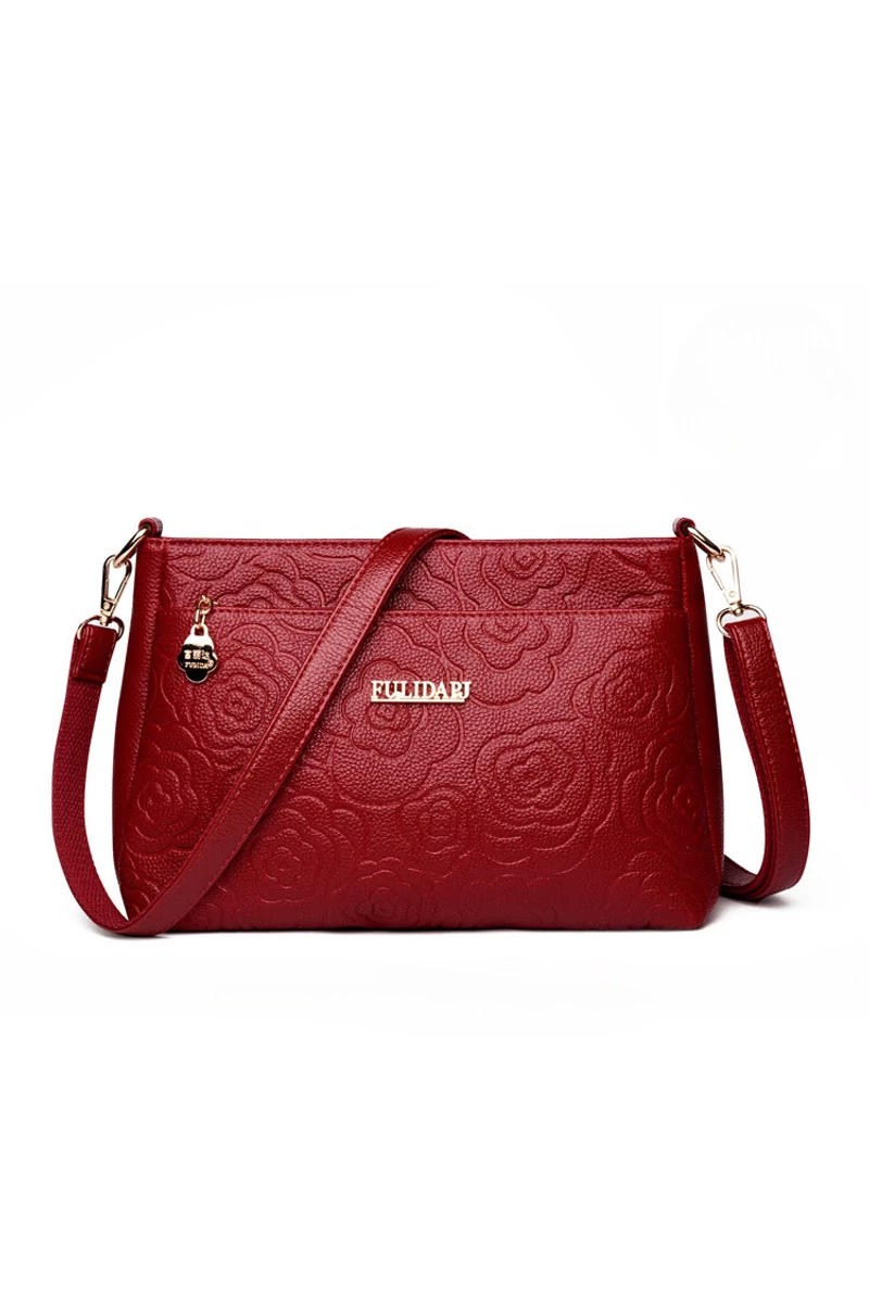 Piros crossbody táska műbőr mintával, közepes méretű (19*29*13cm)