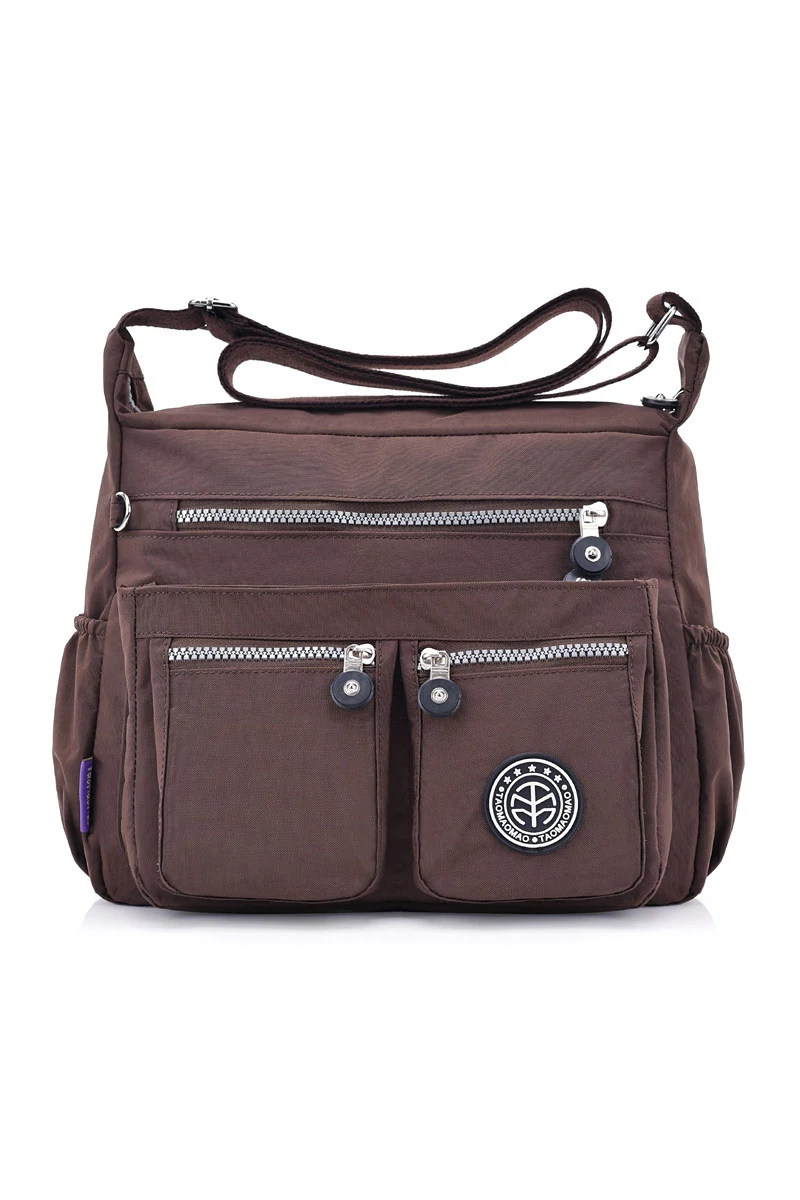 Barna Vízálló Crossbody Táska (22x29x12cm)